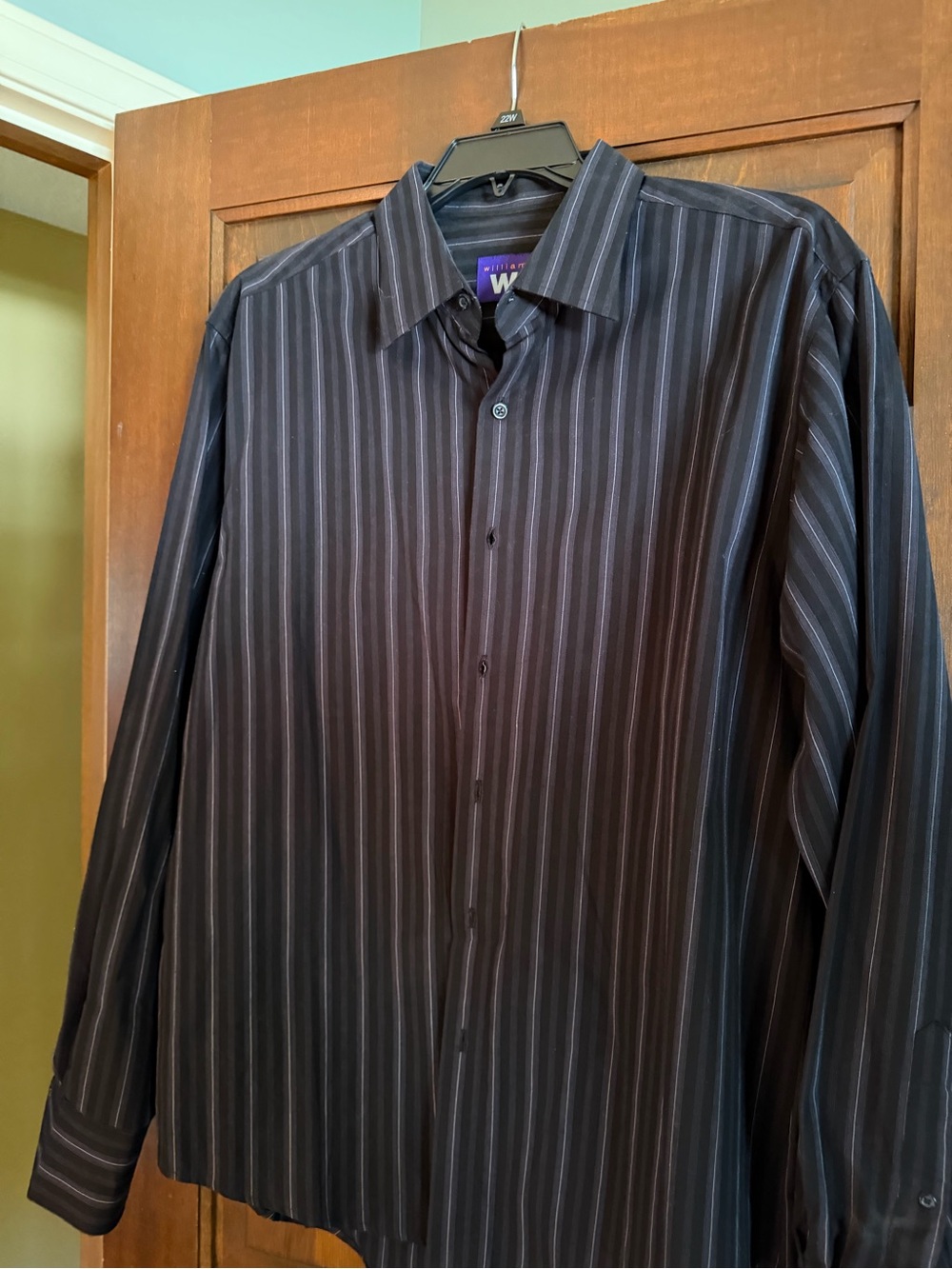 Wilson Men's Black and Gray Vertical Stripe Dress Shirt